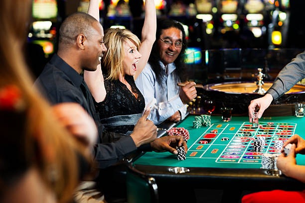 rook Treasures Aztec roulette table with HD camera view of wheel and betting interface